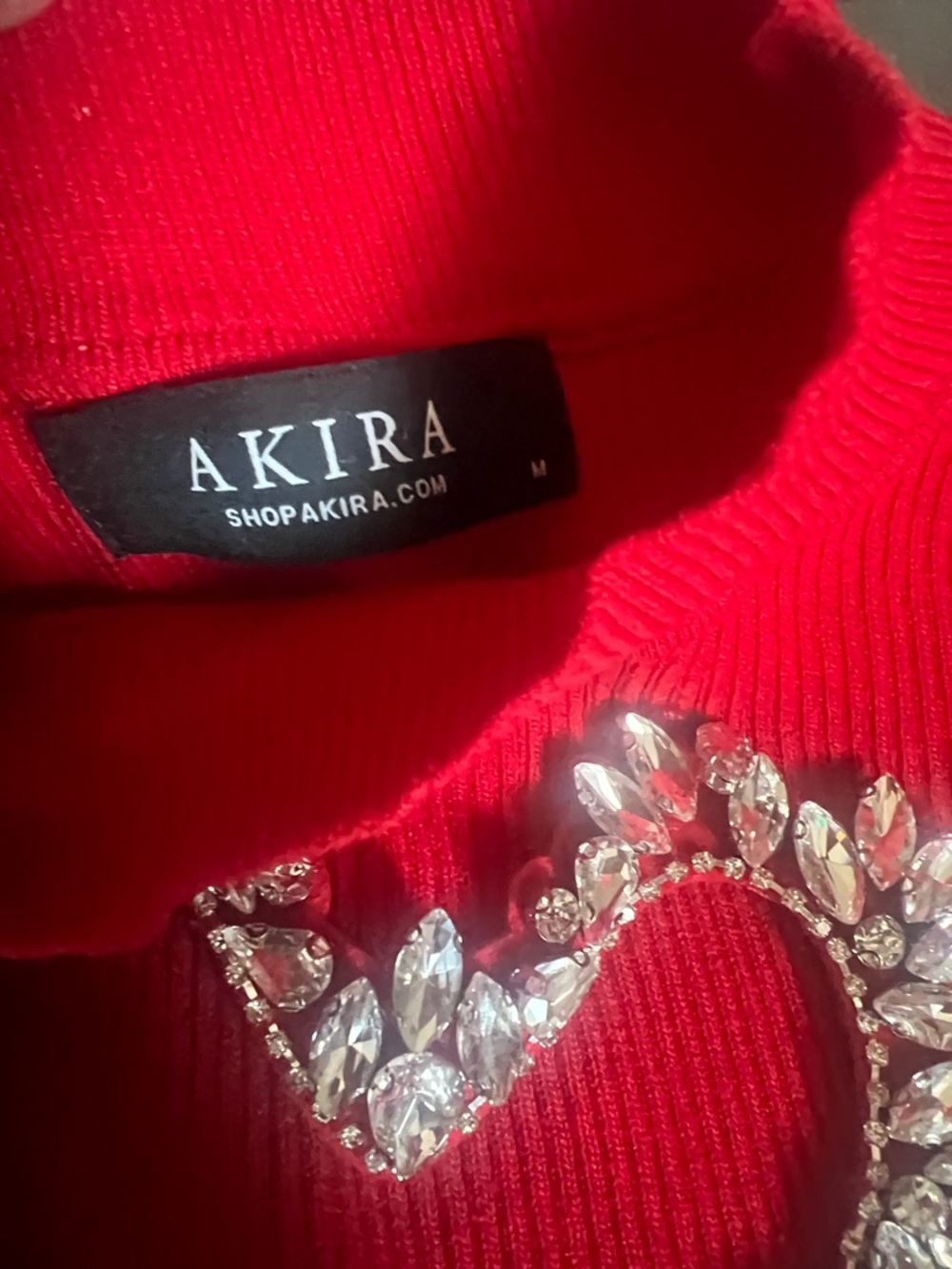 ✨AKIRA Red Ribbed Cropped Tee with Heart Cutout and Crystal Detail✨ - Picture 9 of 10